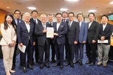 リハ議連、PTOT法見直し・養成校4年制大学化など7項目を政府与党に要望