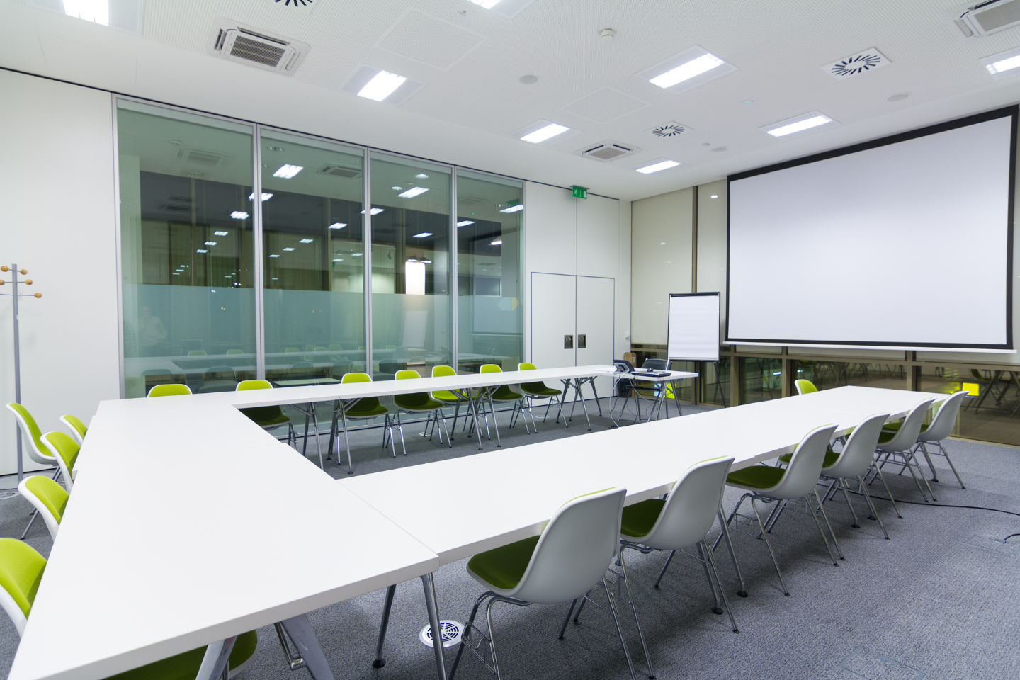 障害福祉の「意思決定支援ガイドライン」9年ぶり改訂へ　「本人の最善の利益」の記載を削除、「意思と選好に基づく最善の解釈」で再定義