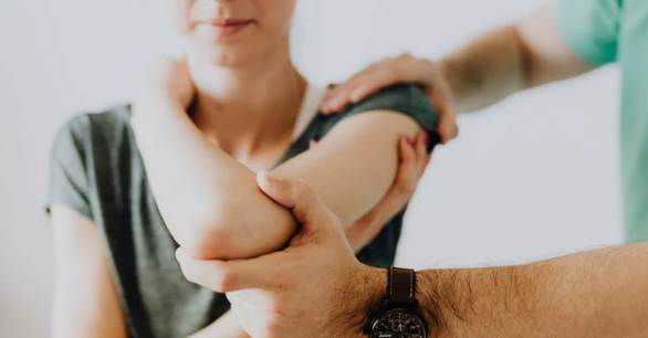 若手セラピストのための肩関節の評価技術とリハビリ｜肩関節周囲炎・腱板損傷の考え方