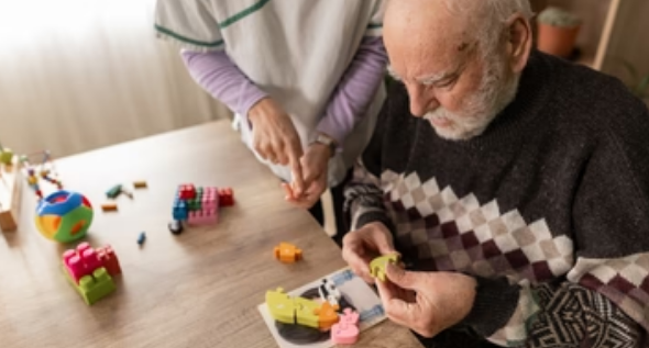 作業療法士のための認知症患者に対する活動能力の評価法｜活動・作業の観察から活動能力を読み解く